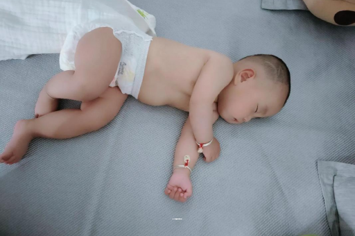 简阳三个月宝宝身高体重
